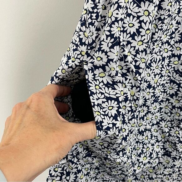 J.Crew Floral Printed Flutter-Sleeve Mini Dress Size 00 Navy White Yellow - Picture 4 of 9